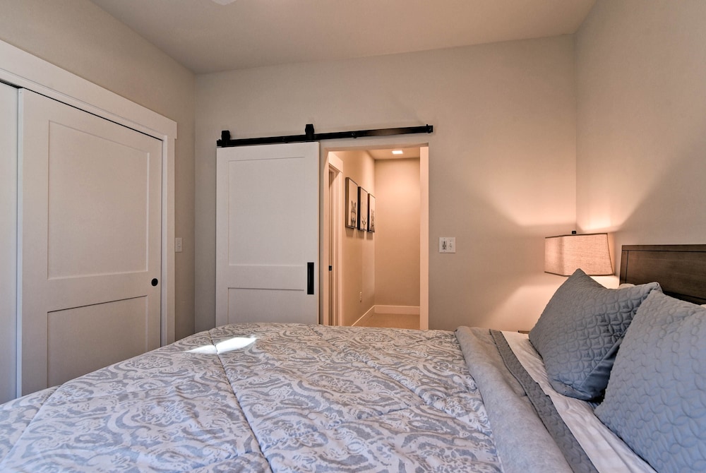 Downtown Winter Park Condo 3 Miles To Ski Resort - photo 9