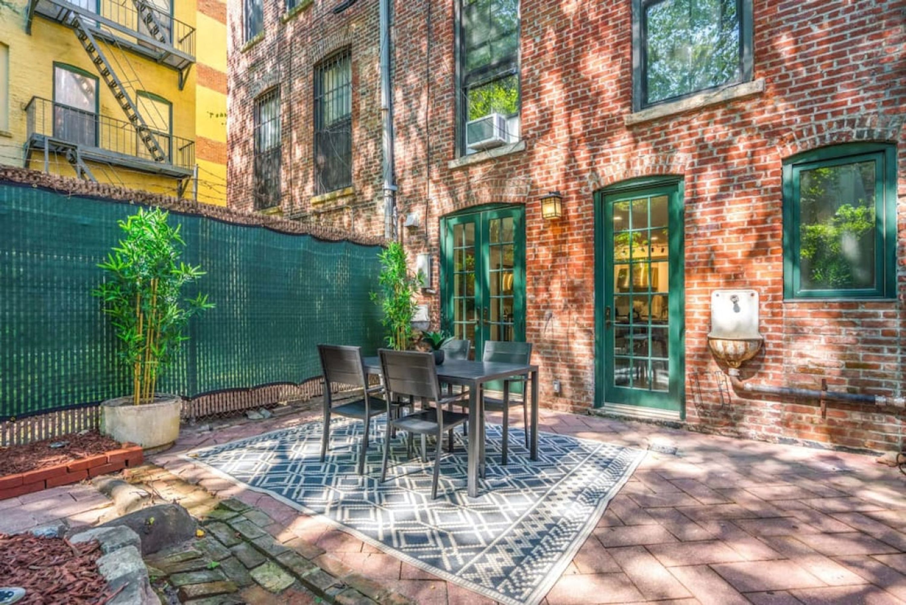 Newly Renovated 2BR w Rare Private Backyard and BBQ