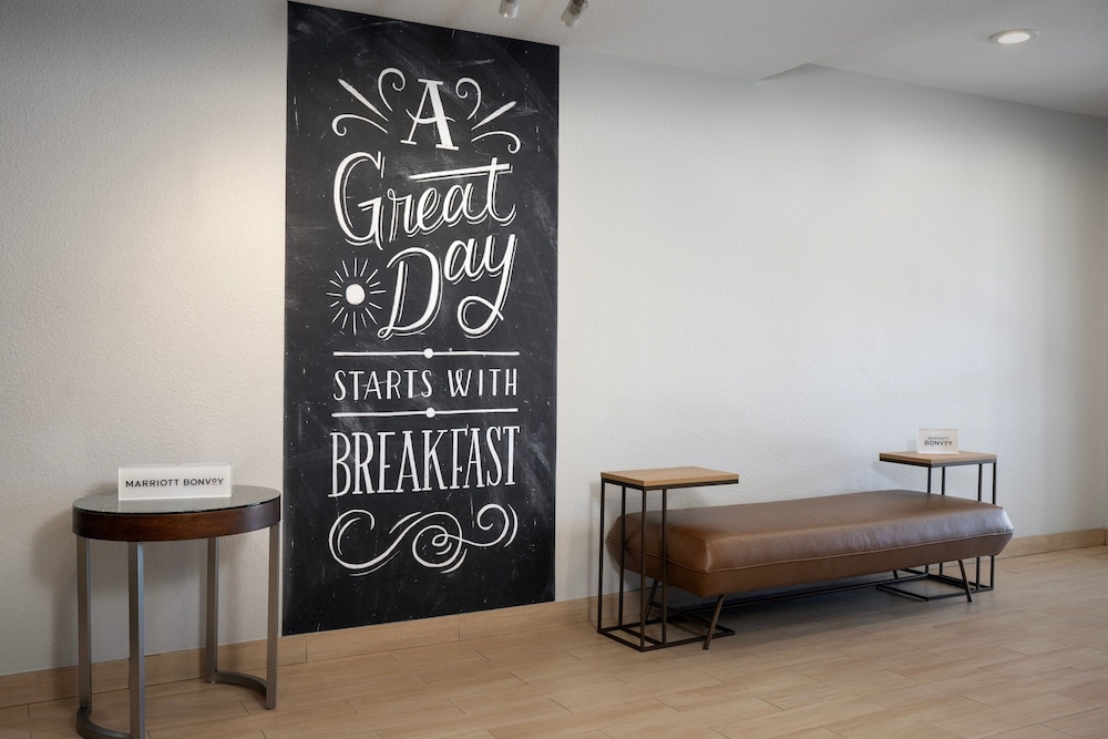 TownePlace Suites Dallas DeSoto - photo 2