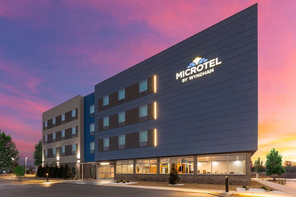 Microtel Inn & Suites by Wyndham Olive Branch - photo 4