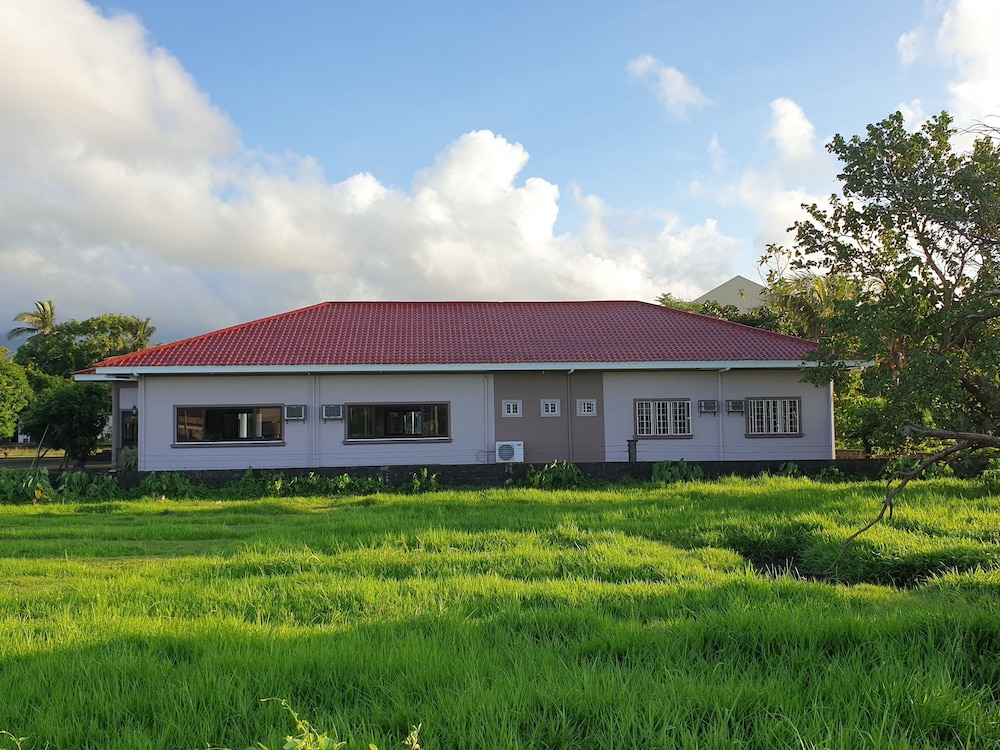 Mayon View Garden Apartelle & Restaurant in Legaspi, Philippines