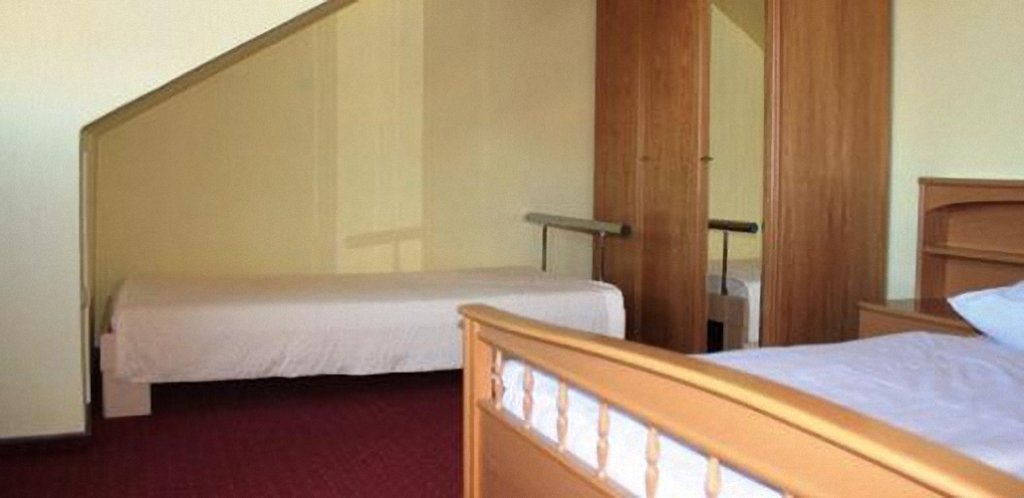 Hotel Zum goldenen Schuß — Elsdorf — photo 3