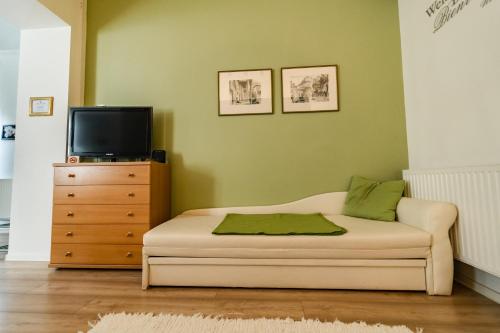 Villa Viola Apartmanház Gyula — Gyula — photo 3