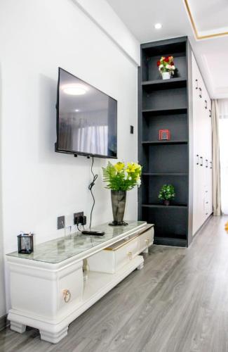 Lovely Fully Furnished Studio Apartment In Kilimani With Unbeatable City Views