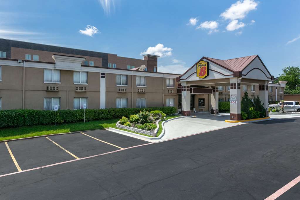 Super 8 by Wyndham Grand Prairie North - featured photo