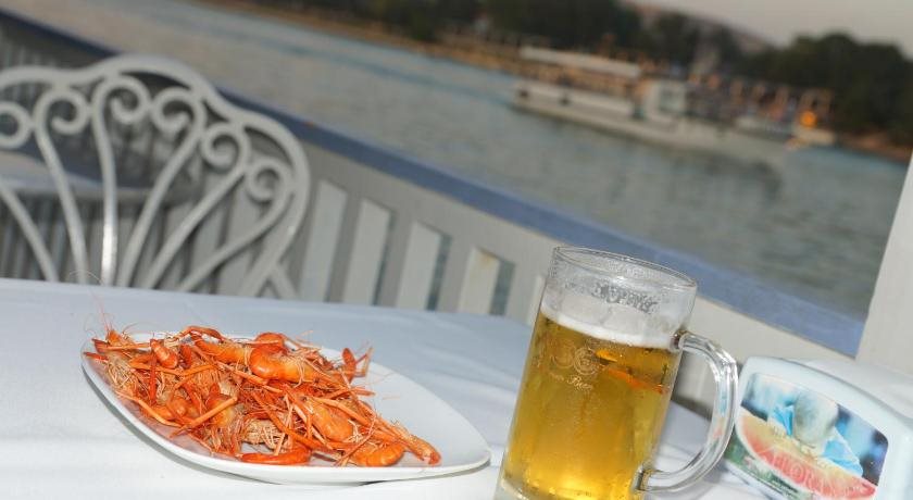 River Side Hotel — Mingelchaur — photo 3