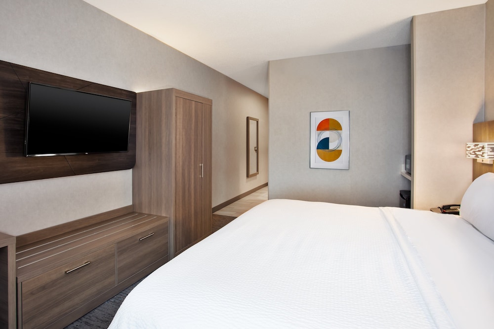 Holiday Inn Express Hotel & Suites Belleville by IHG - photo 5