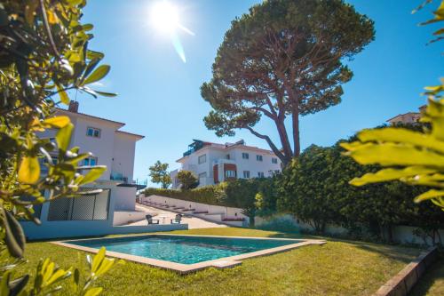 188 Apartments Buganvília pool and balcony — 4-Star Luxury Hotel in Cascais, Portugal