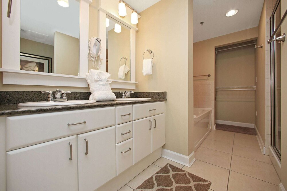 Grand Panama Tower I 807 1009853 2 Br condo by RedAwning - photo 15