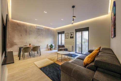 En el corazA3n de Madrid casa Moderna — 4-Star Luxury Hotel in Madrid, Spain