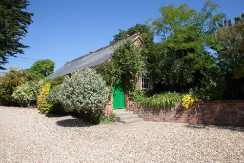 Bramble Cottage 15191438 — Whiteparish