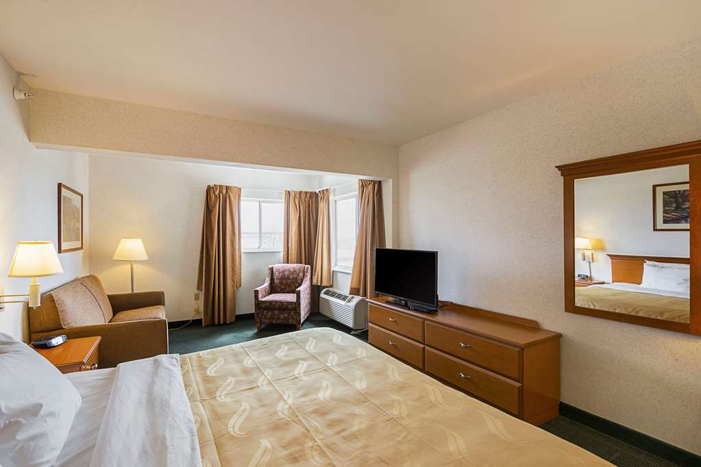 Quality Inn & Suites Belmont Platteville - photo 15