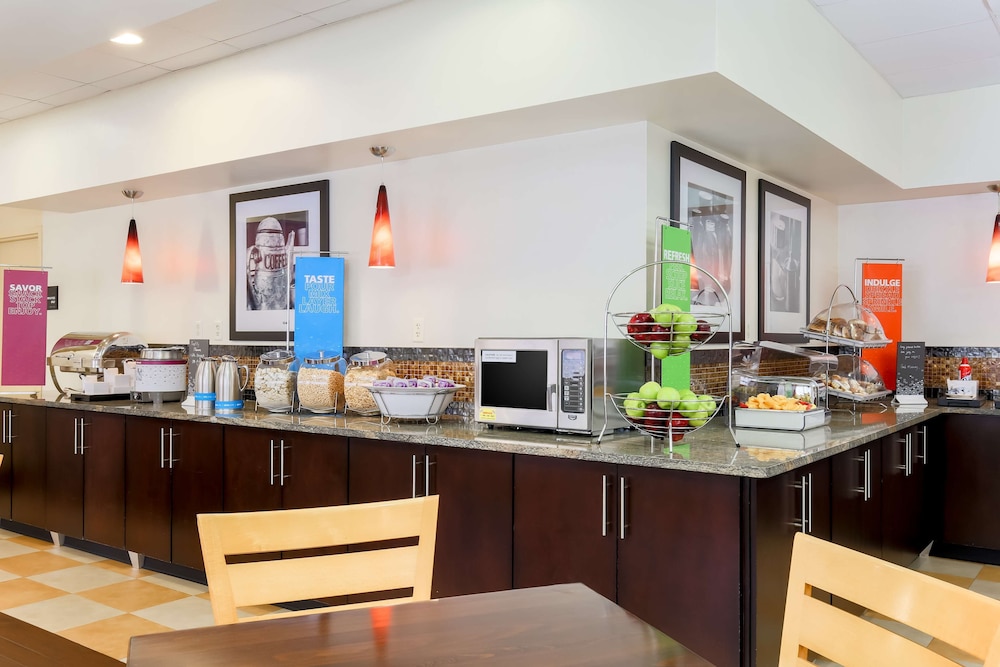 Hampton Inn Champaign Urbana - photo 67