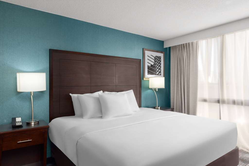 SureStay Plus Hotel by Best Western Kansas City Northeast - photo 20