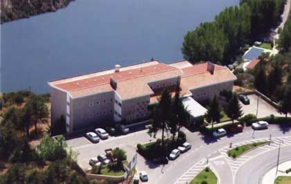 Hotel Parador Santa Catarina — 4-Star Luxury Hotel in Miranda Do Douro, Portugal