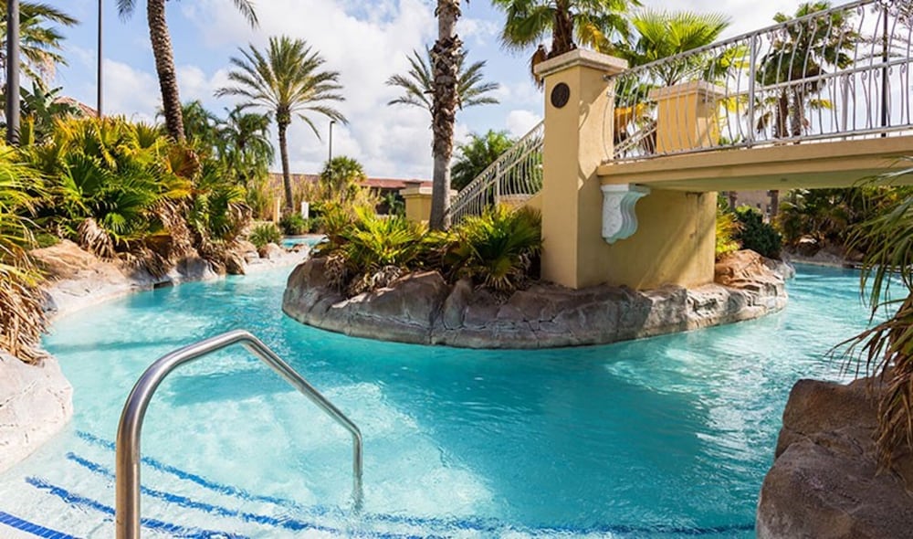 Maria's Regal Palms Resort Townhouse - photo 12
