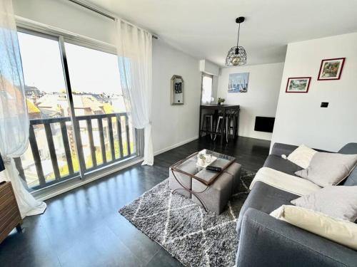 Un Ete Sans Fin a Deauville in Deauville, France