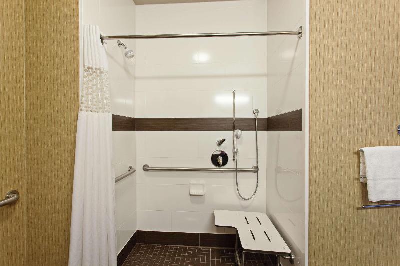 Hampton Inn Seattle Everett - photo 72