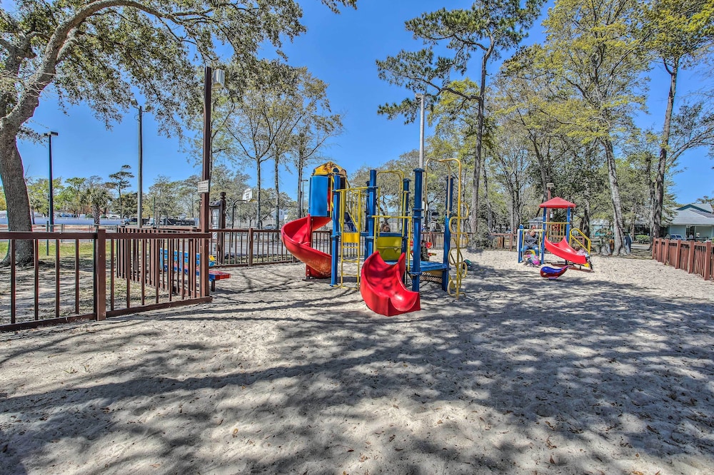Cozy Myrtle Beach Escape With Resort Amenities - photo 30