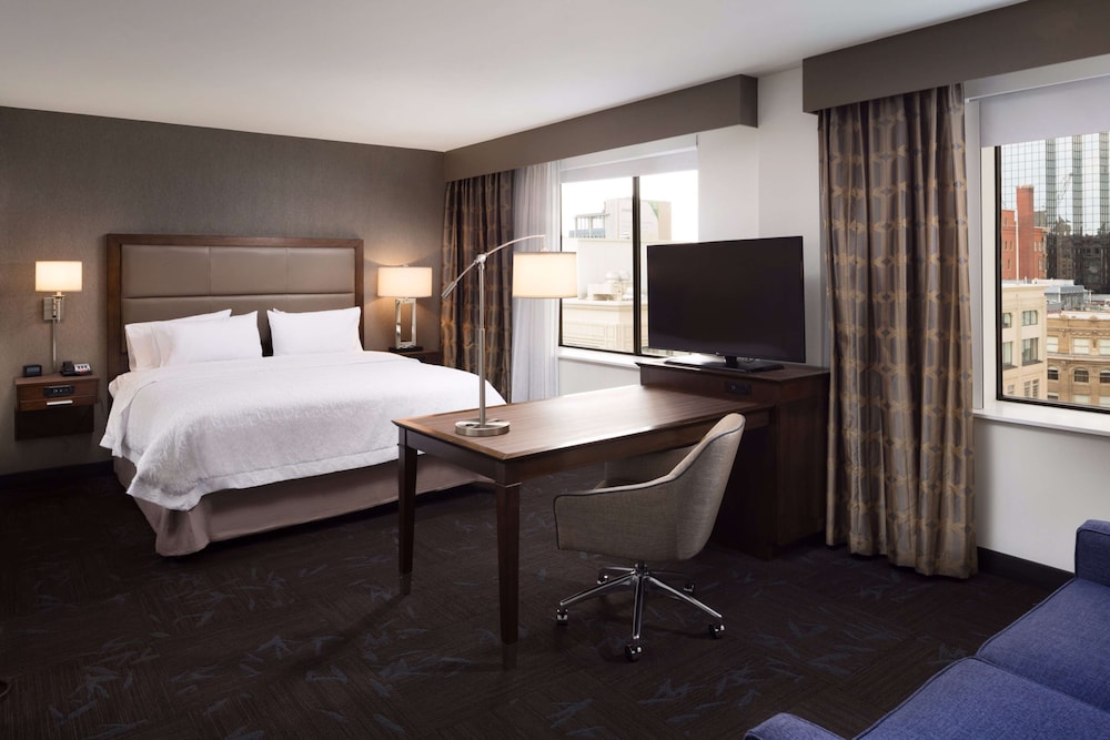 Hampton Inn & Suites Dallas Downtown - photo 21