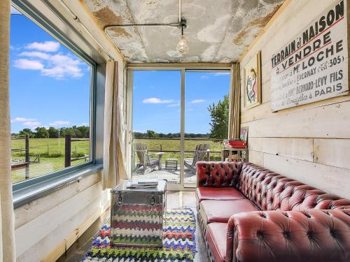 Flophouze Shipping Container Hotel - photo 15