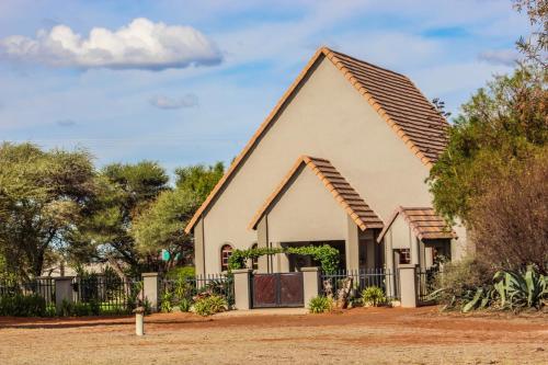 Klondike Lodge — 4-Star Luxury Hotel in Vryburg, South Africa