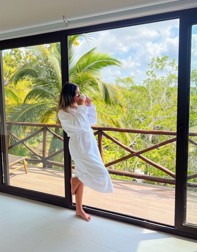 Azulea Bacalar Hotel & Spa Lagoon Front