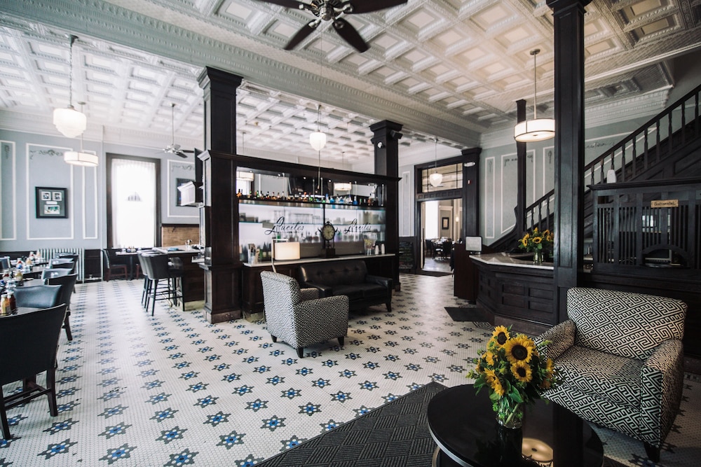 The Continental Hotel - photo 2