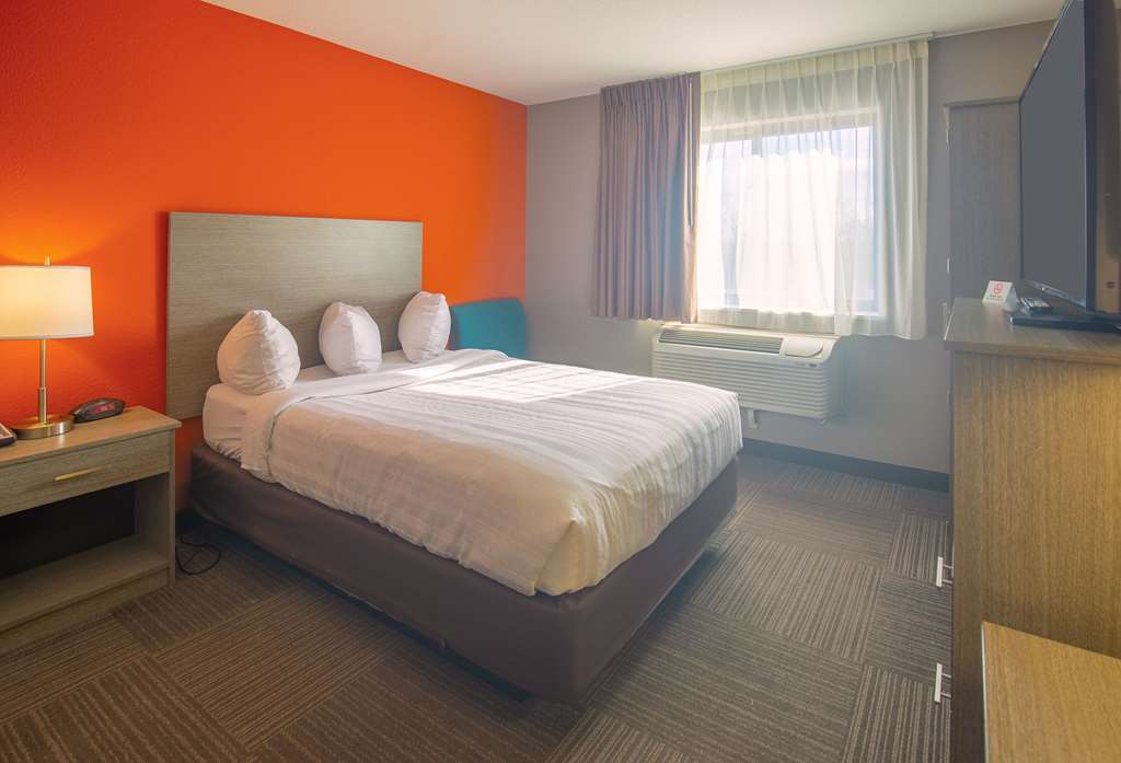 Quality Inn & Suites Hammond Near I 8090 - photo 36