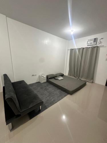 Yna C Guesthouse 21089136 — Bolboc