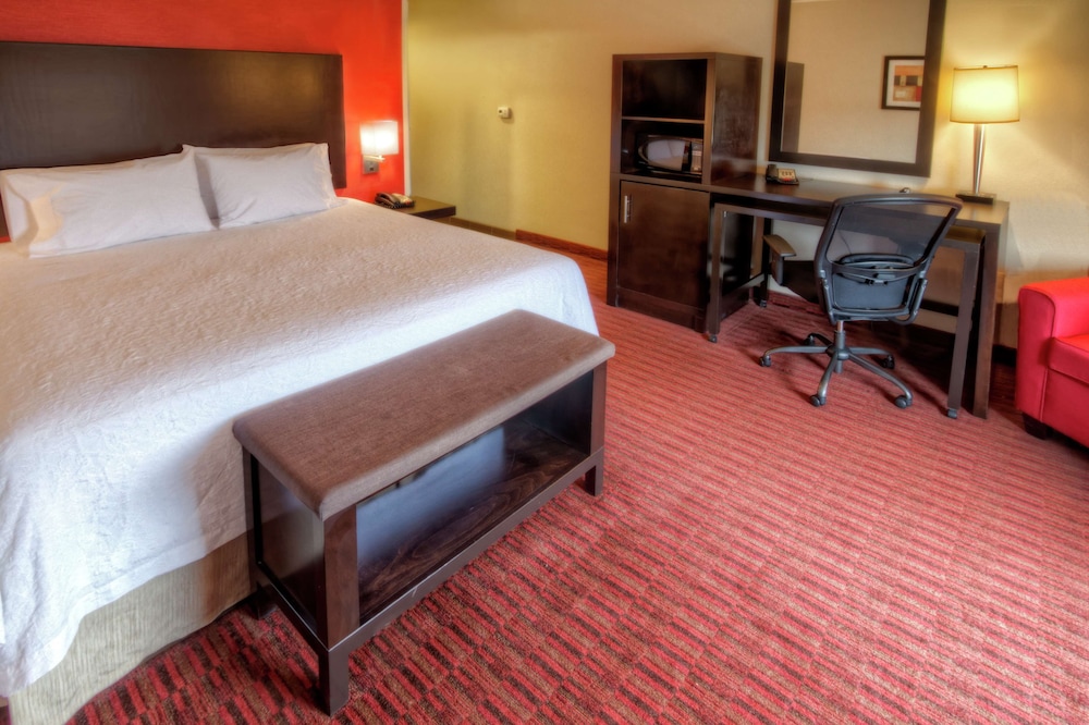 Hampton Inn & Suites Lebanon - photo 11
