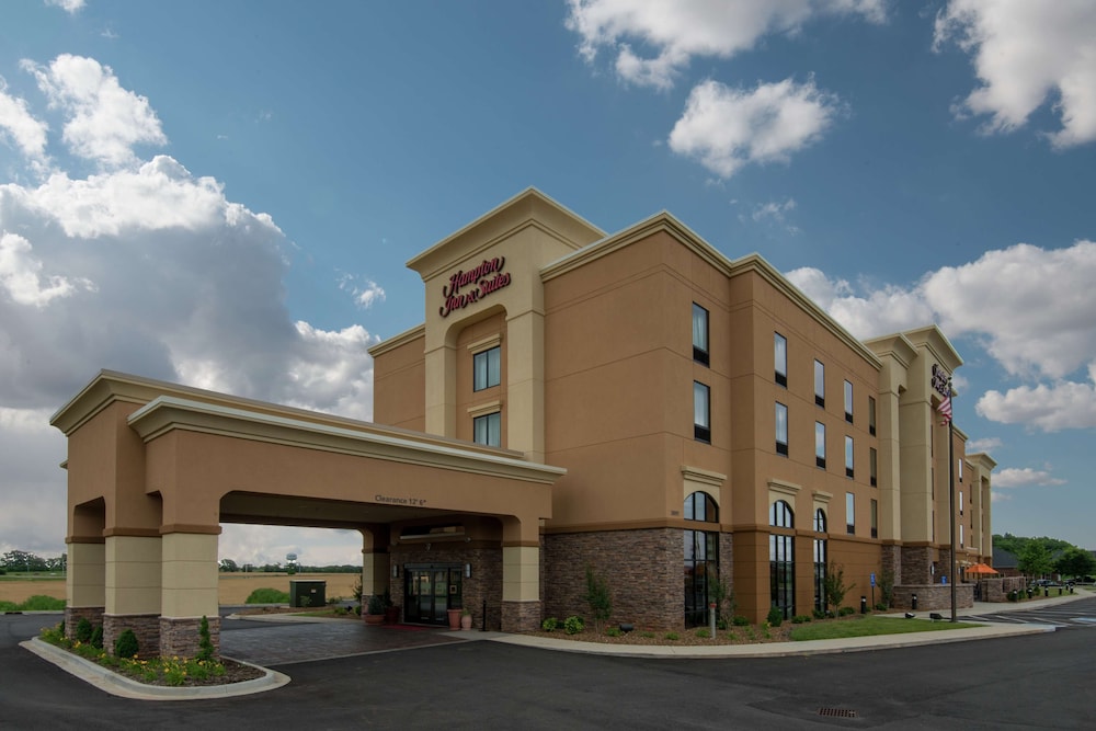 Hampton Inn & Suites Clarksville - photo 48