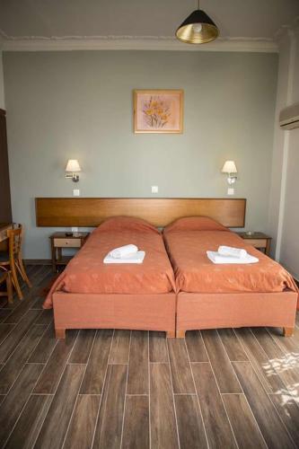 Togias Hotel — Aegina — photo 2