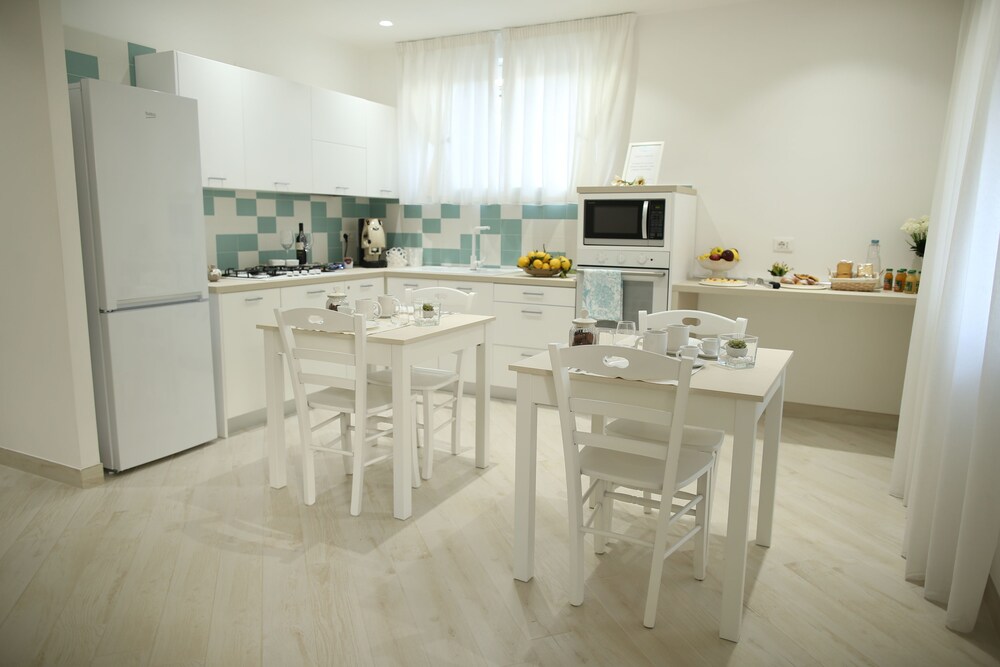 B&B Le Chic — 4-Star Luxury Hotel in Sant'antonio Abate, Italy