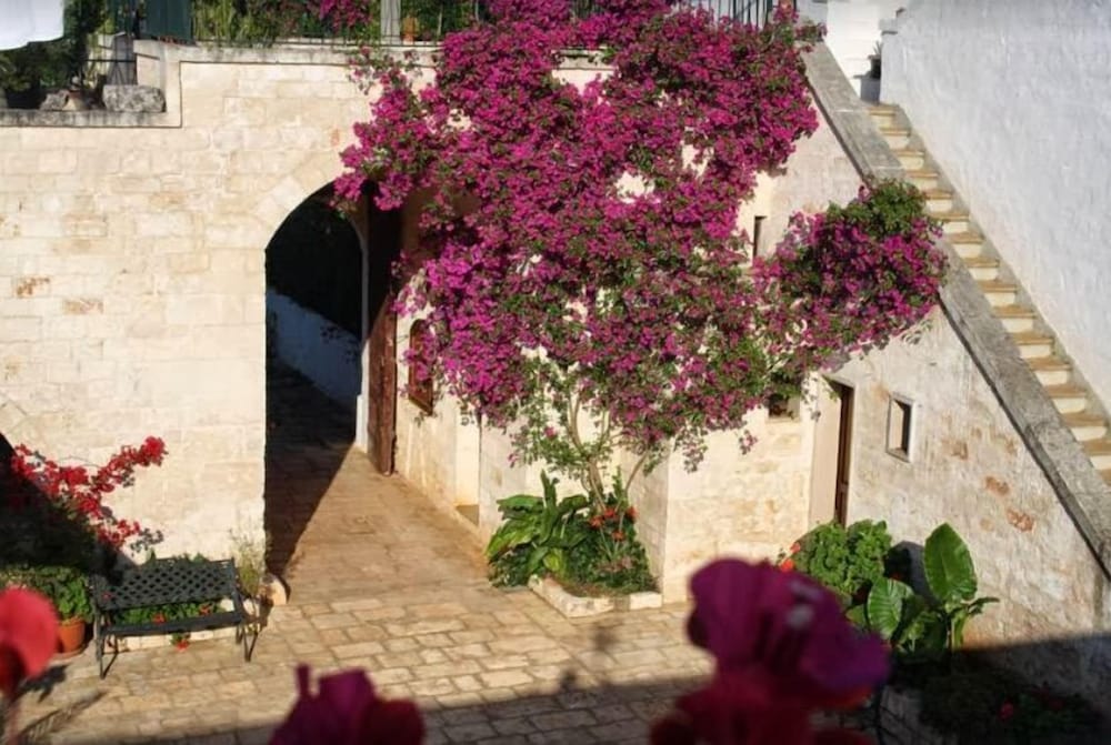Masseria Morrone — 4-Star Luxury Hotel in Ostuni, Italy