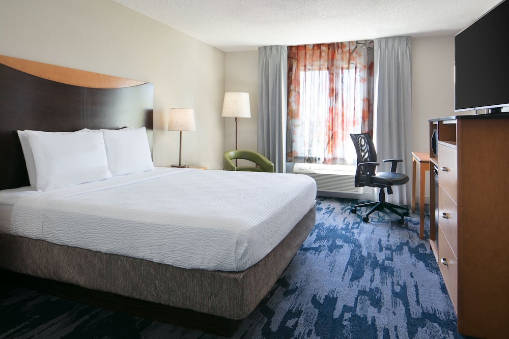 Fairfield Inn by Marriott Manhattan - photo 6