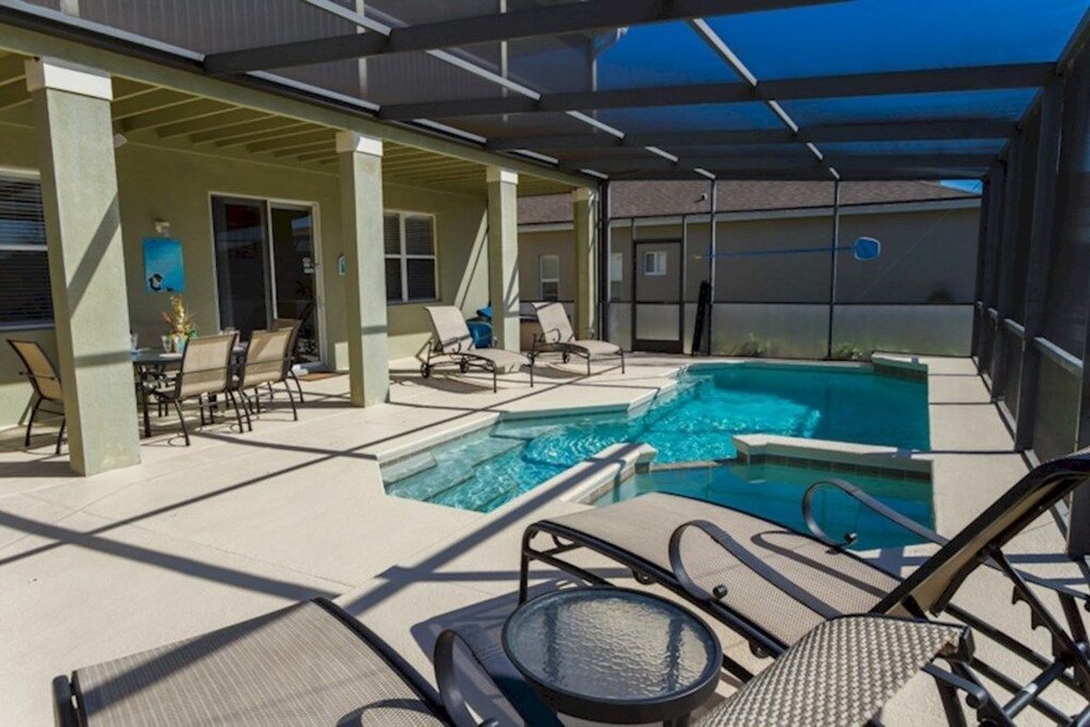 Ip60477 The Shire at West Haven 5 Bed 4 Baths Villa — 4-Star Luxury Hotel in Davenport, United States