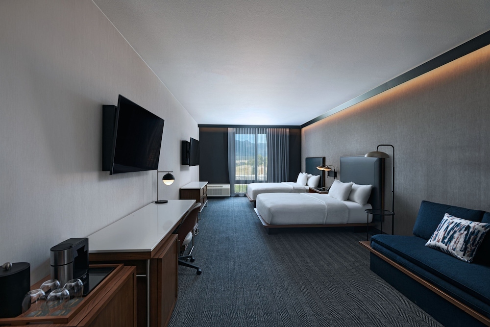Courtyard by Marriott Colorado Springs North Air Force Academy - photo 9