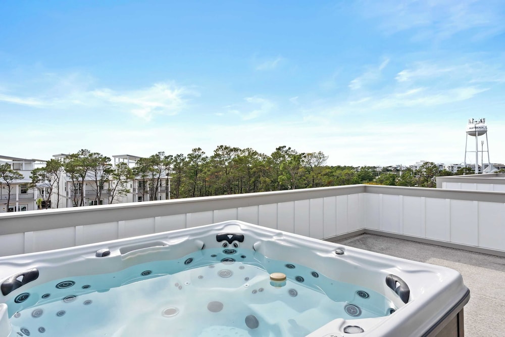 Sea Dweller by Avantstay Rooftop Spa Gulf View Golf Cart Pool