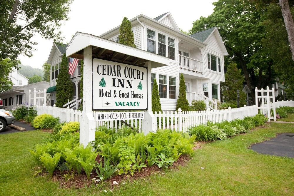 Cedar Court Inn — Gibraltar