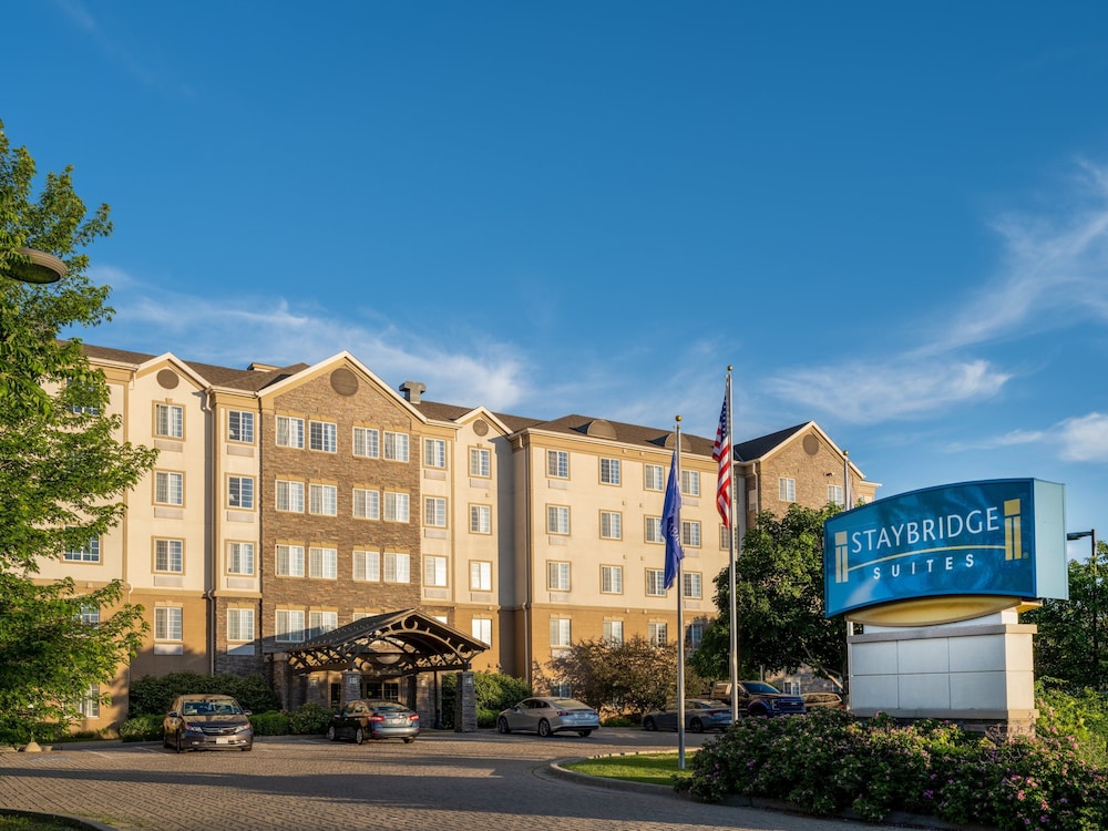 Staybridge Suites Milwaukee Airport South by IHG - photo 54