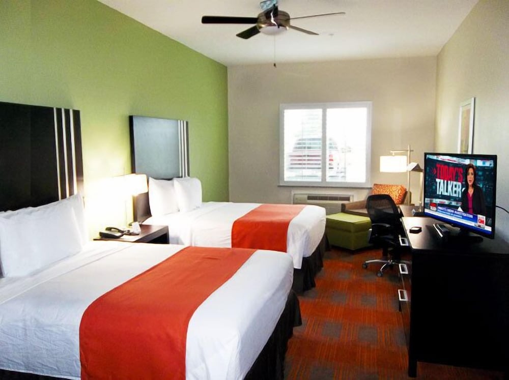 Garner Hotel Victoria East by IHG - photo 7