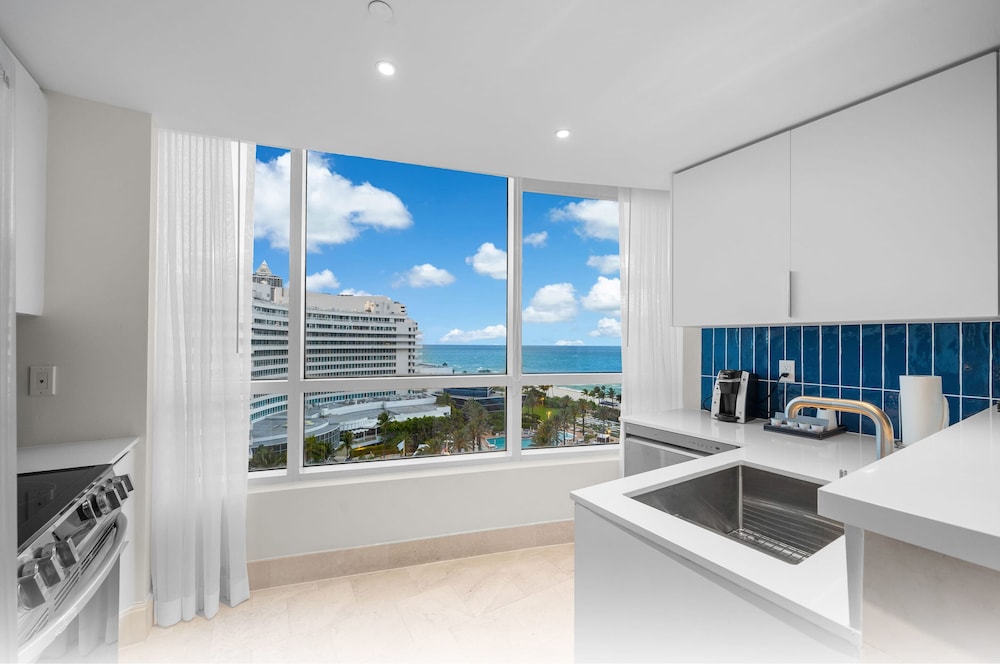 Fontainebleau Miami Beach Private Luxury Suites - photo 134