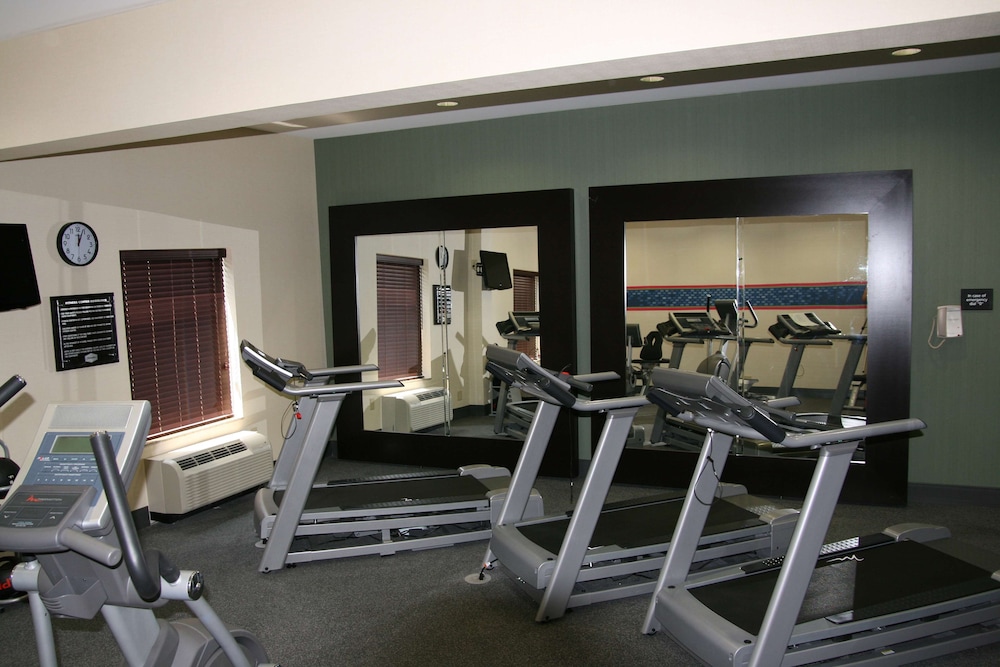 Hampton Inn & Suites West Point - photo 11