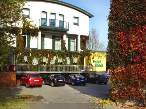 Klaus im Weinviertel — 4-Star Luxury Hotel in Wolkersdorf Im Weinviertel, Austria