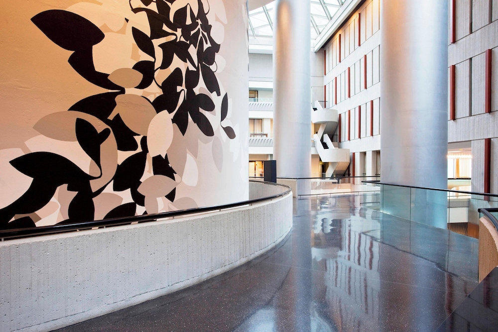 The Westin Peachtree Plaza Atlanta - photo 9