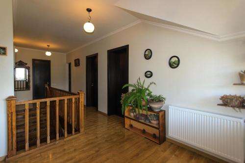 Apartment Gardens 44