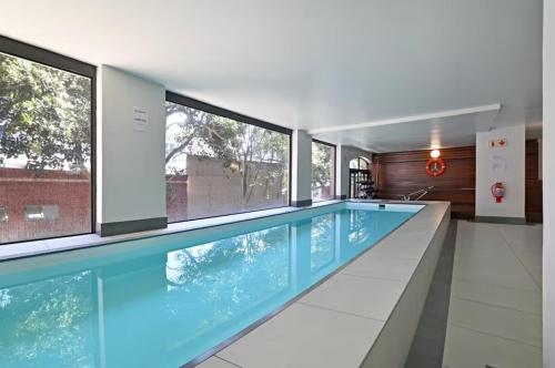 The Rockwell 1BR and OneFlow Yoga Club Access