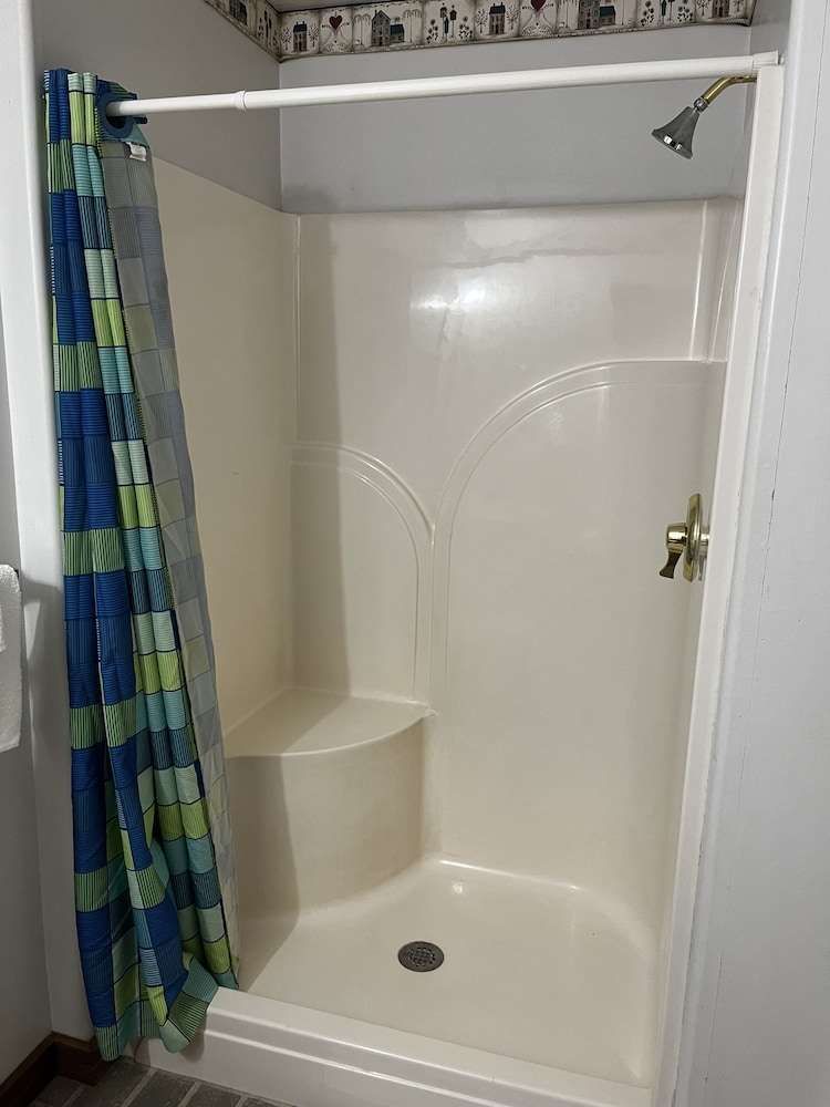 Grand Howell Inn - photo 8