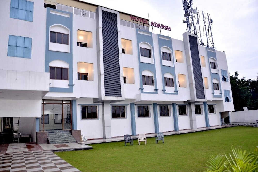 Hotel Adarsh - last minute hotel in Aurangabad
